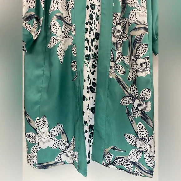 Chicos Reversible Floral To Animal-Print Duster Jacket size size 2 (12-14) - Picture 6 of 14